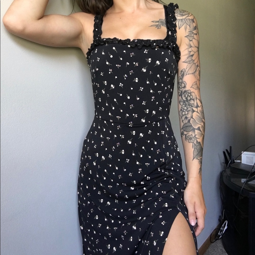 DONATING TOMORROW Windsor dress